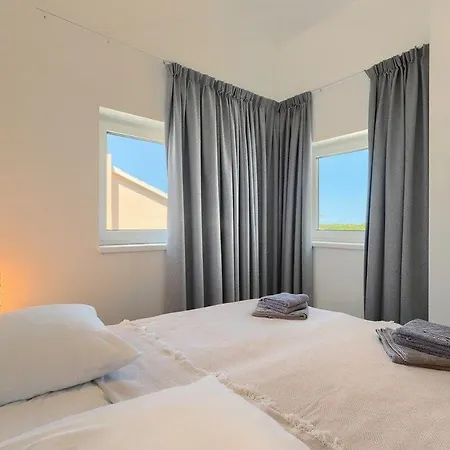 Apartment Lux *
